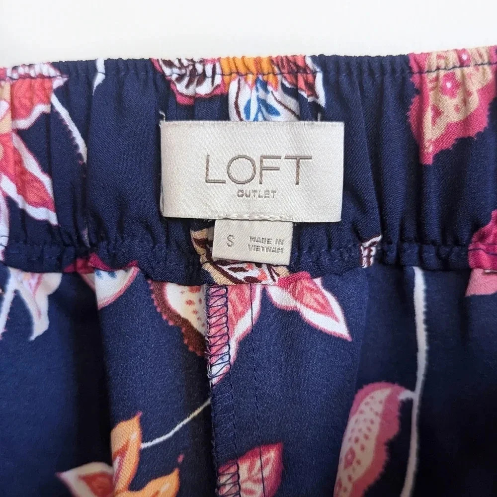 LOFT Outlet Floral Mid-Rise Shorts Blue & Pink Flowy Summer Shorts - Picture 3 of 6